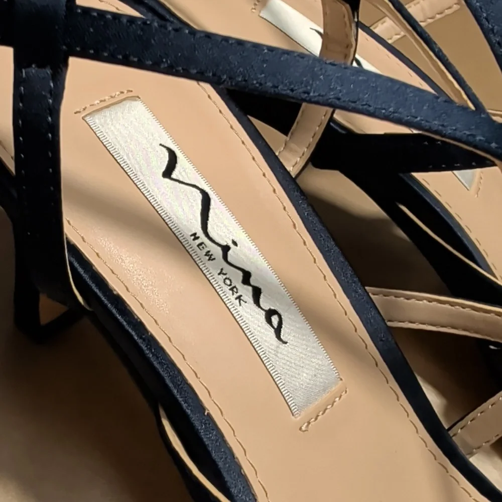 Nina slim straps